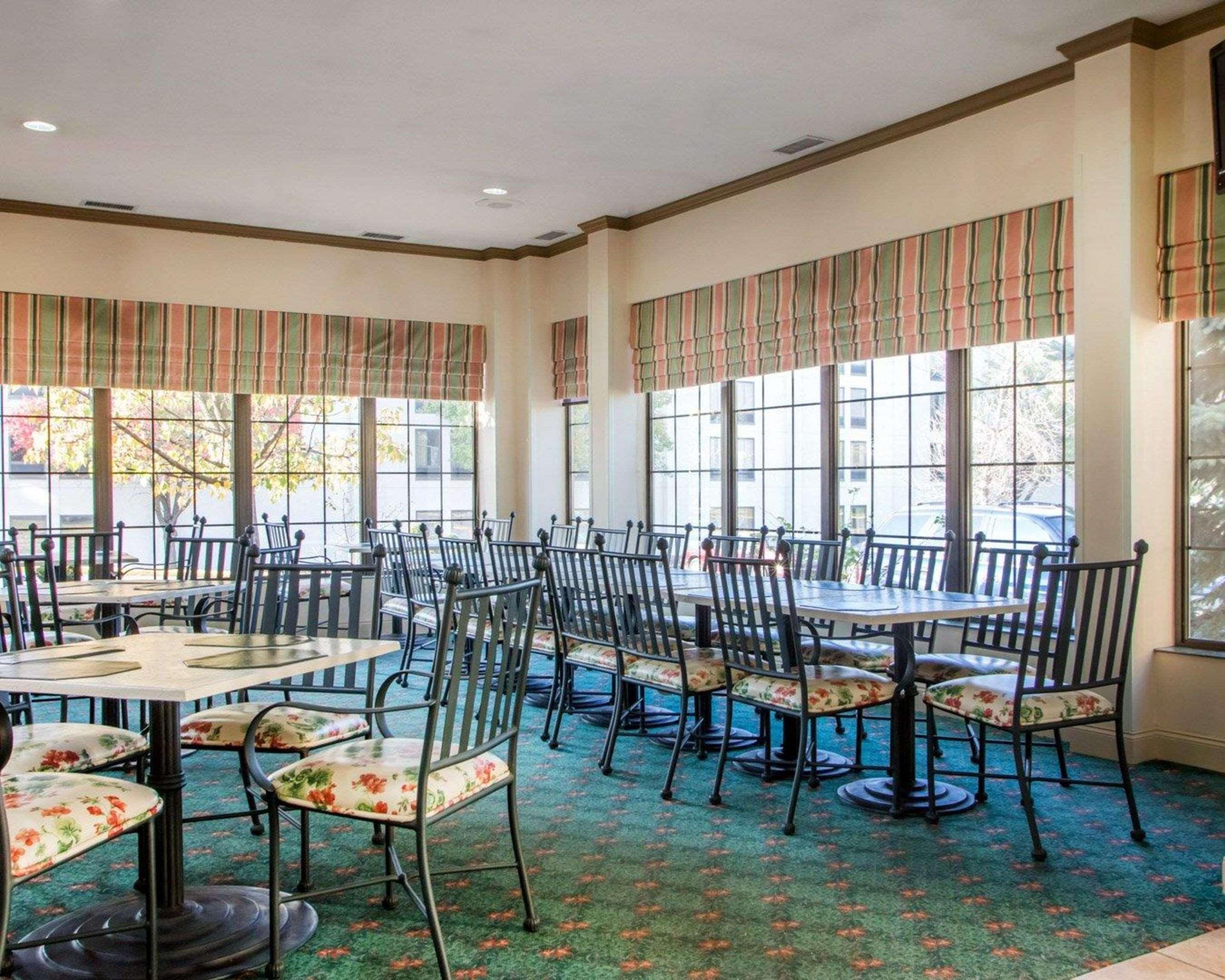 Clarion Inn South Holland Esterno foto